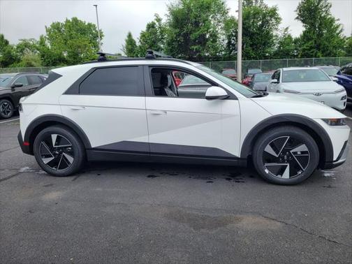 2025 Hyundai IONIQ 5 SEL