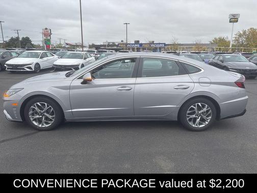 2023 Hyundai SONATA SEL