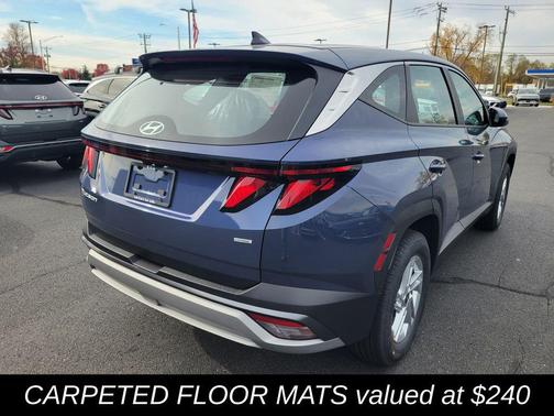 2026 Hyundai TUCSON SE