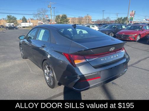 2025 Hyundai ELANTRA Sport