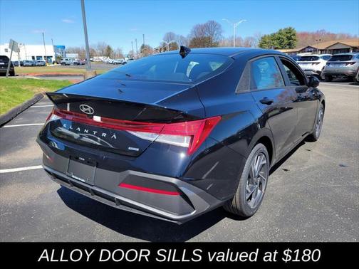 2025 Hyundai ELANTRA Sport