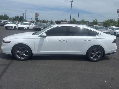 Platinum White Pearl 2024 Honda Accord EX