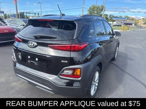 2021 Hyundai KONA SEL