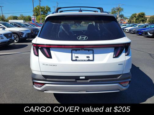 2026 Hyundai TUCSON SE