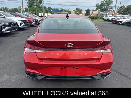 2022 Hyundai ELANTRA Limited