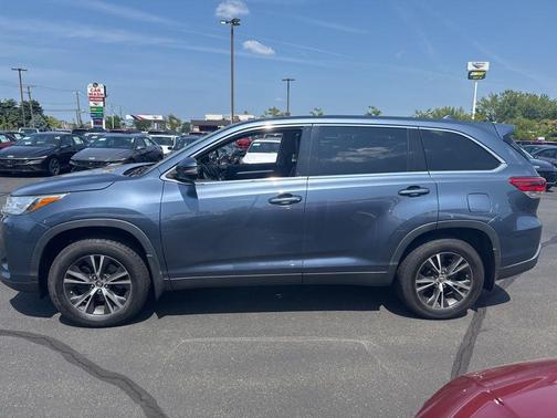 2019 Toyota Highlander LE Plus