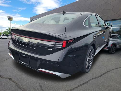Abyss Black 2026 Hyundai SONATA Hybrid Limited