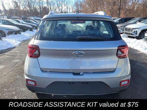Shimmering Silver 2026 Hyundai VENUE SEL
