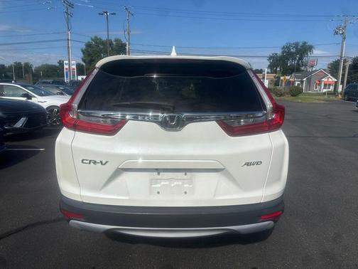 White Diamond Pearl 2018 Honda CR-V EX