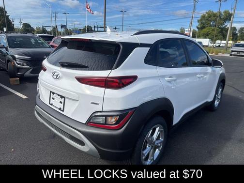 2023 Hyundai KONA SEL