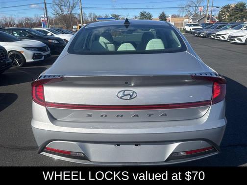 2023 Hyundai SONATA SE