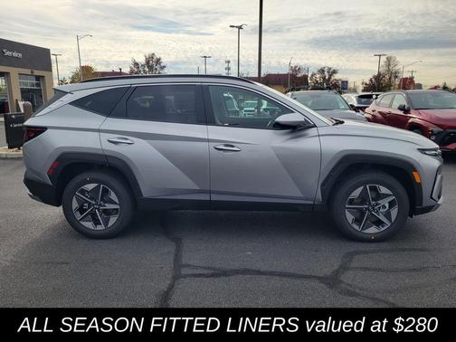 Shimmering Silver 2026 Hyundai TUCSON SEL