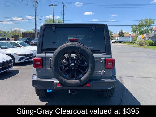 Sting-Gray Clearcoat 2022 Jeep Wrangler Unlimited 4xe Sahara