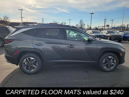 2026 Hyundai TUCSON Hybrid SEL