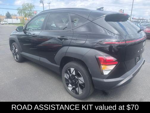 Abyss Black Pearl 2024 Hyundai KONA SEL