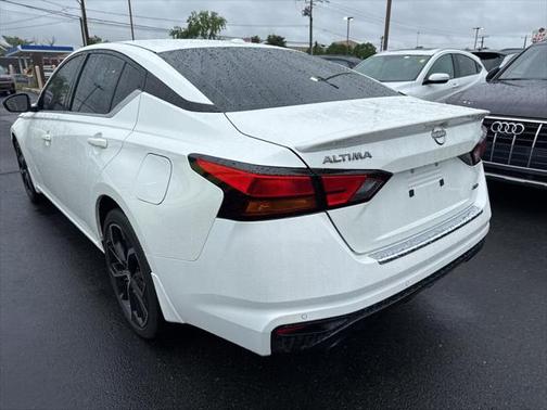 2023 Nissan Altima SR Intelligent AWD