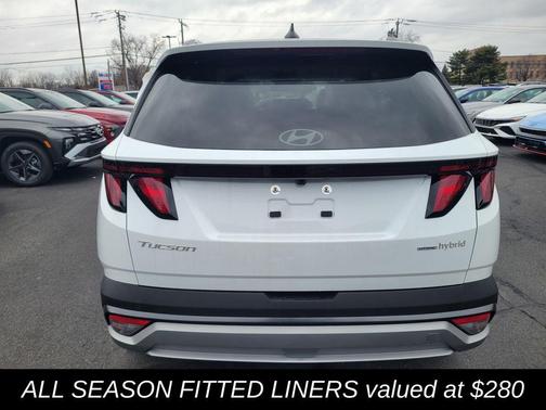 2026 Hyundai TUCSON Hybrid SEL