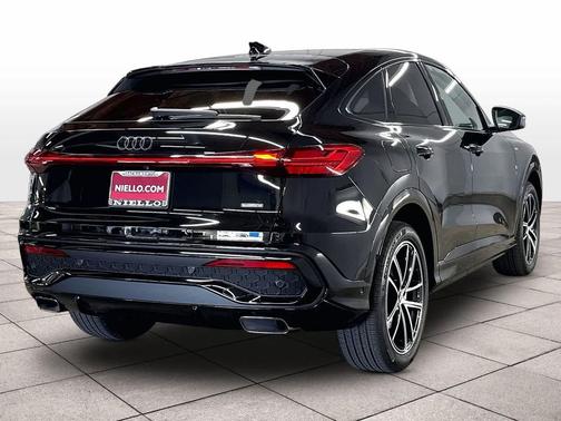 MYTHOS BLACK 2026 Audi Q5 Sportback Prestige TFSI quattro S tronic
