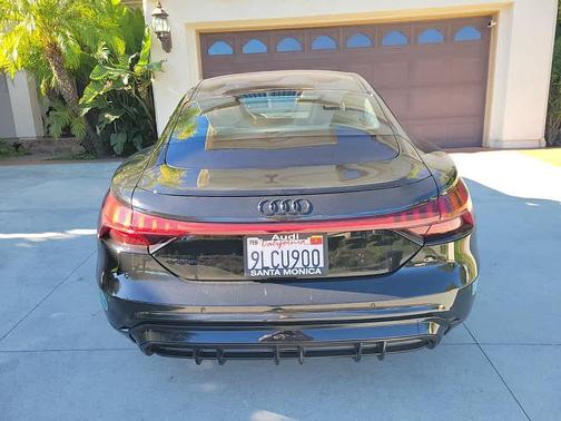 2024 Audi e-tron GT Prestige quattro