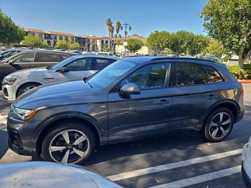 2023 Audi Q5 45 S line Premium Plus