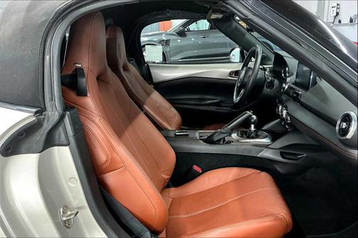 2022 Mazda MX-5 Miata Grand Touring