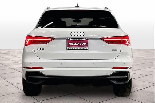 2023 Audi Q3 Premium 45 TFSI S line quattro Tiptronic