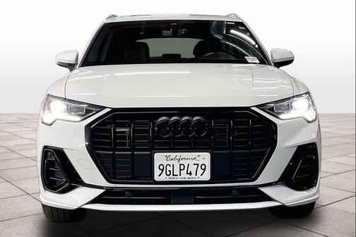 2023 Audi Q3 Premium 45 TFSI S line quattro Tiptronic