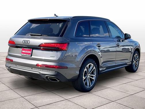 2026 Audi Q7 45 Premium