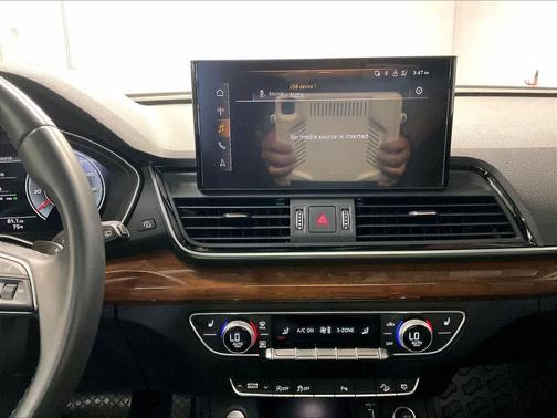 2023 Audi Q5 45 S line Premium Plus