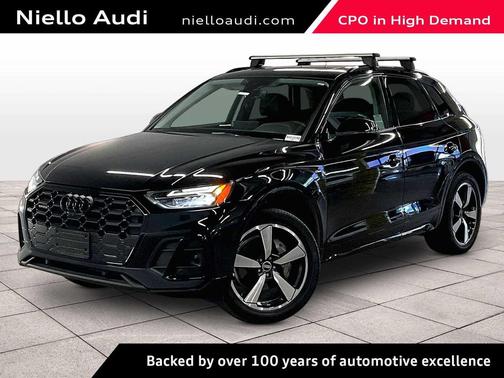 Mythos Black Metallic 2023 Audi Q5 45 S line Premium Plus
