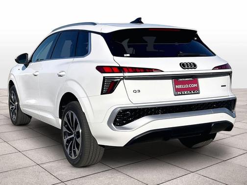 Arkona White 2026 Audi Q3 TFSI quattro S tronic
