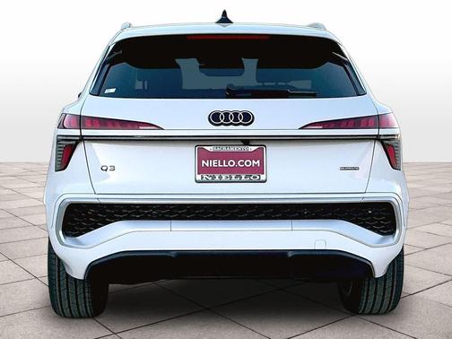 GLACIER WHITE 2026 Audi Q3 TFSI quattro S tronic