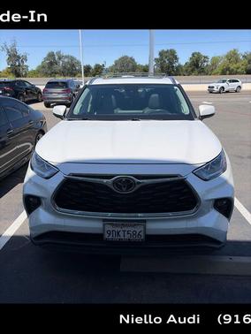 Wind Chill Pearl 2022 Toyota Highlander Limited