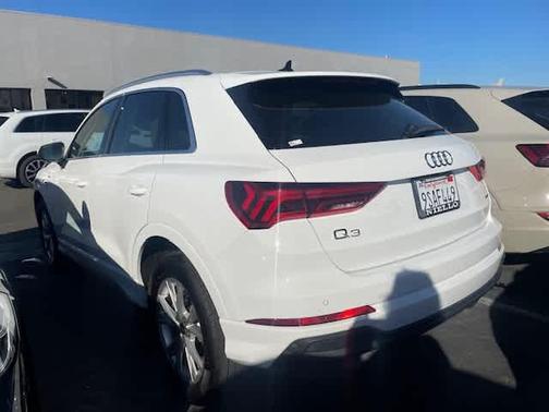 2025 Audi Q3 Premium 45 TFSI S line quattro Tiptronic