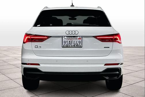 2025 Audi Q3 Premium 45 TFSI S line quattro Tiptronic