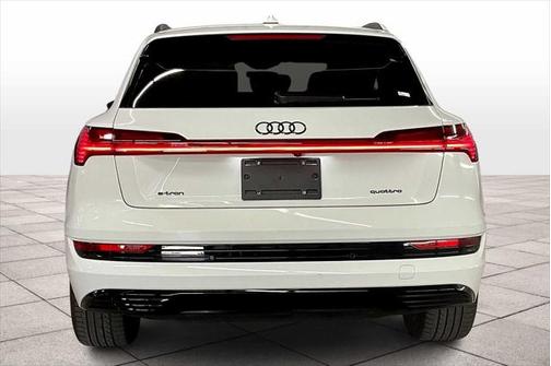2023 Audi e-tron Premium quattro