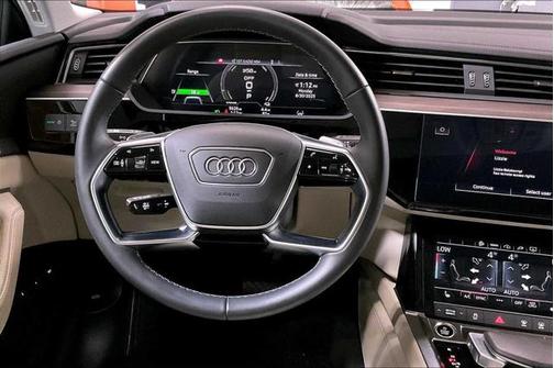 2023 Audi e-tron Premium quattro