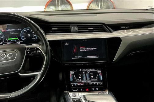 2023 Audi e-tron Premium Plus quattro