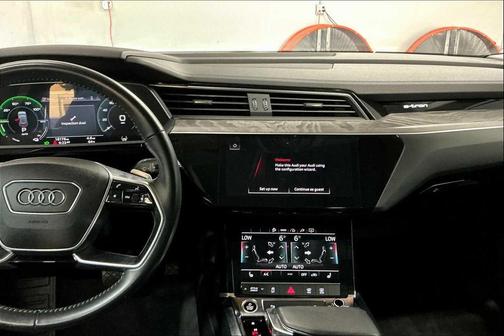 2021 Audi e-tron Premium