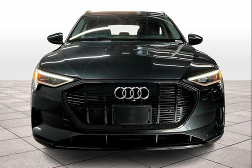 2021 Audi e-tron Premium