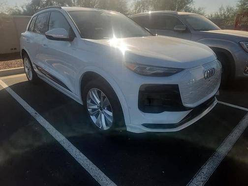2025 Audi Q6 e-tron Premium