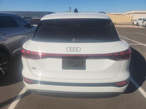 2025 Audi Q6 e-tron Premium