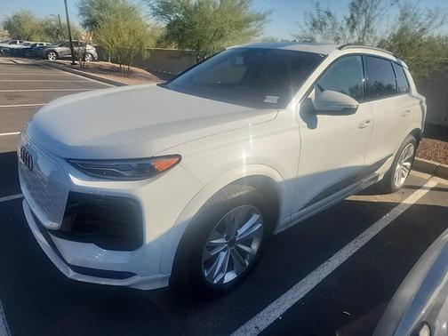 2025 Audi Q6 e-tron Premium