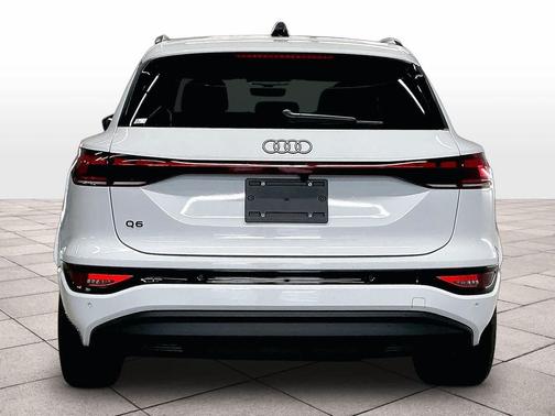 2025 Audi Q6 e-tron Premium