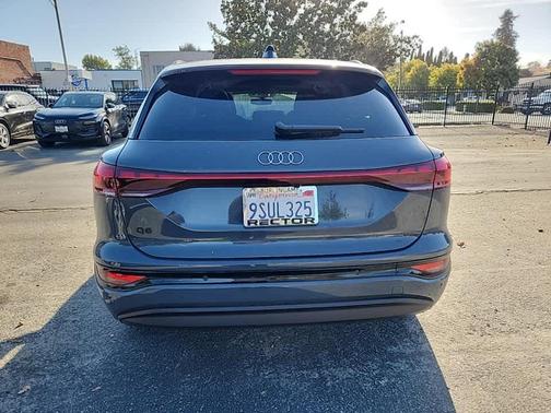 2025 Audi Q6 e-tron Premium Plus