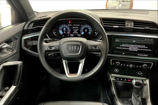 2025 Audi Q3 Premium 45 TFSI S line quattro Tiptronic