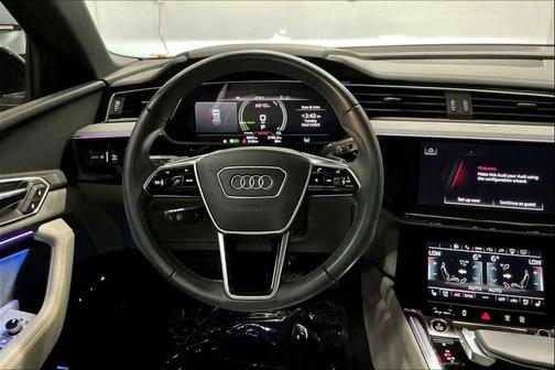2024 Audi Q8 e-tron Prestige
