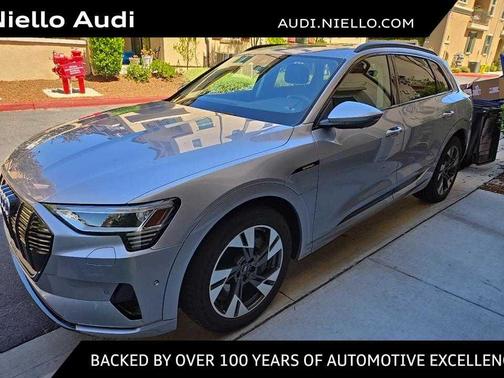 2022 Audi e-tron Premium