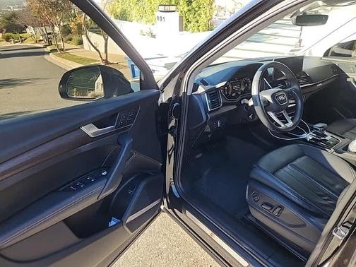 2023 Audi Q5 45 S line Premium Plus