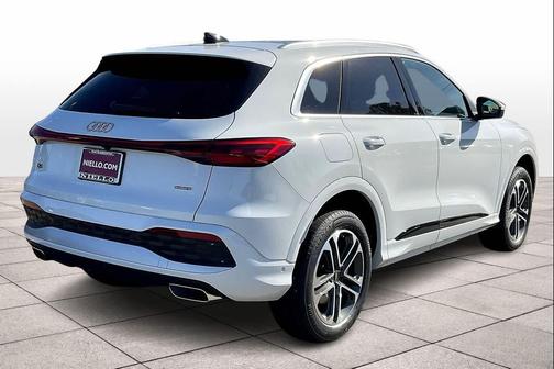 2025 Audi Q5 Premium Plus TFSI quattro S tronic